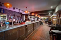 Royal Oak Hotel - Parking