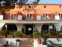 Hôtel Athéna Hotels in Bessan