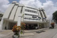 Hotel Villa Serena San Benito - parcheggio