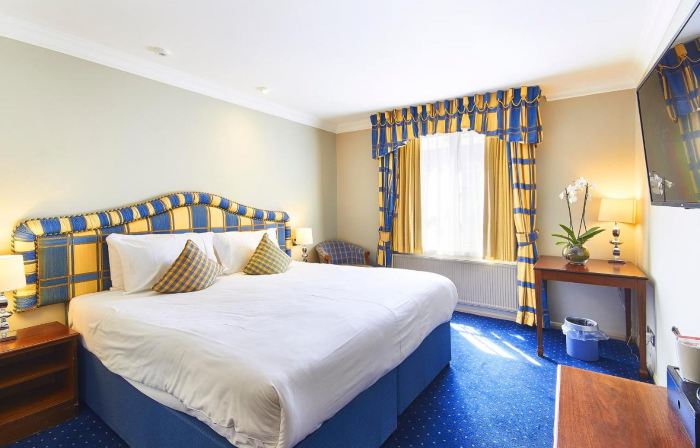 The George Hotel