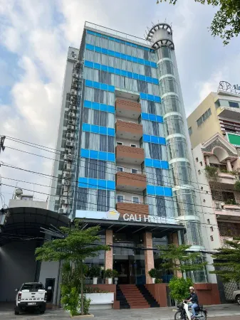 Cali Hotel Quy Nhon Отели в г. Куинён