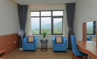 A Sim ba be Lake Hotel