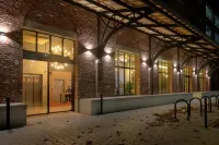 Quai Central Hotels in Tourcoing