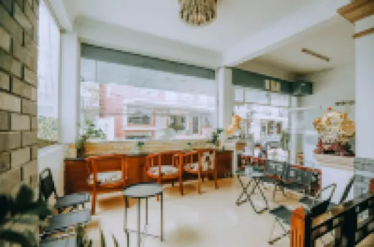 Pearl Wealth Dalat Hotel