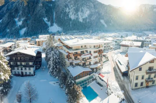 Alpine Hideaway Zillertalerhof - 4 Sterne Superior