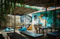 12 Monks Hostel