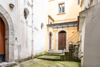 Casetta Vacanze Hotel dekat Cascata del mulino