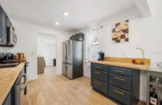 Coastal Comfort 2BR Getaway St Pete