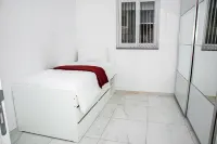 A52 - Apartment with Sea and Country Views