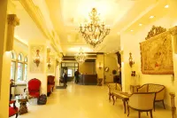Royal Garden Hotel