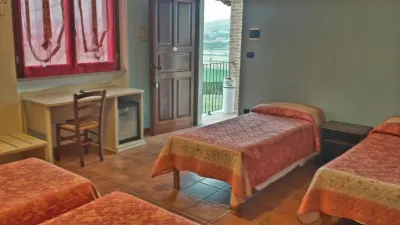 Agriturismo Le Due Cascine Hotel in zona Sug@R(T)_house Figli di Pinin Pero