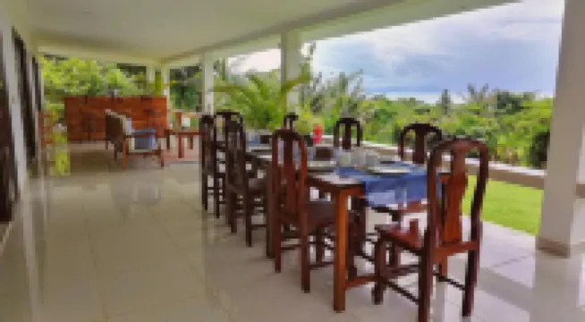 Q Bungalows