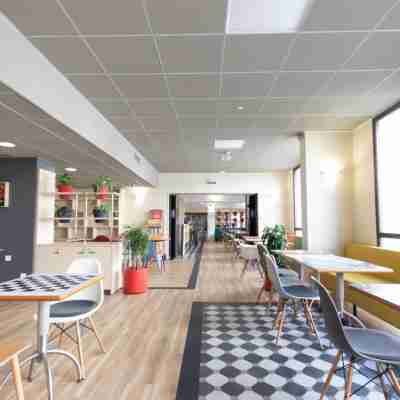 ibis Rochefort Dining/Meeting Rooms