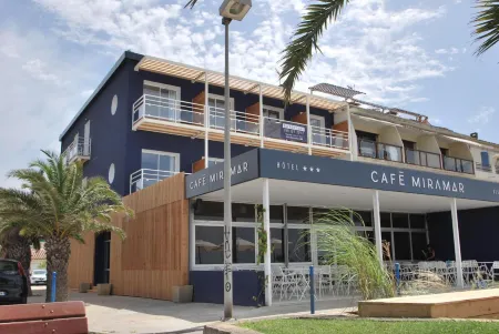 Hôtel Café Miramar Отели рядом с достопримечательностью «Observatoire»