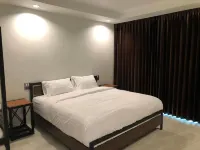 Richmond NAN Hotel - 4-Star