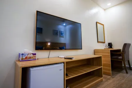 Residence Lodge Отели рядом с достопримечательностью «Agingan Point»