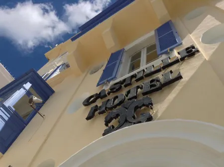 Hotel Castille Отели рядом с достопримечательностью «Дворец Великого магистра»