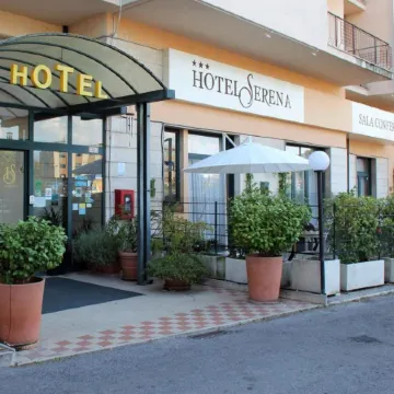 Hotel Serena
