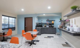 Super 8 by Wyndham Claremore OK