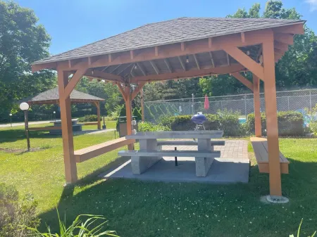 Aquastar Inn Отели рядом с достопримечательностью «Ocean House Beach»