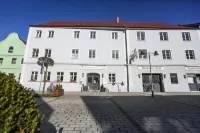 Hotel Lutz Hôtels à : Asbach-Baumenheim