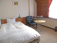 ペンションおおの 支笏洞爺國立公園休憩所展示室周辺のホテル