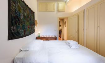 Casa torre via de' Nerì by Mmega