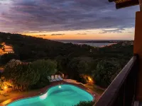 Domus Liscia di Vacca Hotels near Romazzino Beach