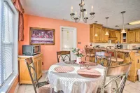 Prince George Getaway Near Historic Sites! - Parkplatz