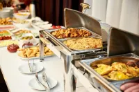 Brosse Garden - breakfast