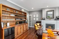 The Bundanoon Guest House - bar