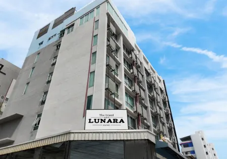 The Grand Lunara at Srinakarin