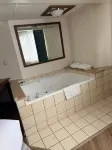 Quality Inn & Suites Black River Falls I-94 - Hot Tub