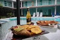 Pacific Coast Hotel - internet