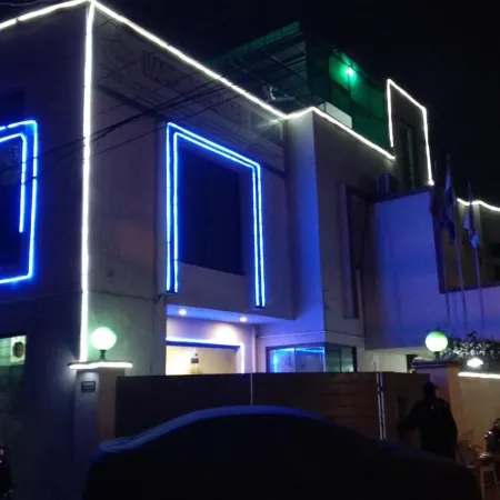 Rose Palace Hotel, Garden Town