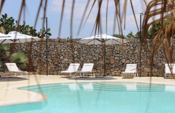 馬西利亞帕加尼酒店