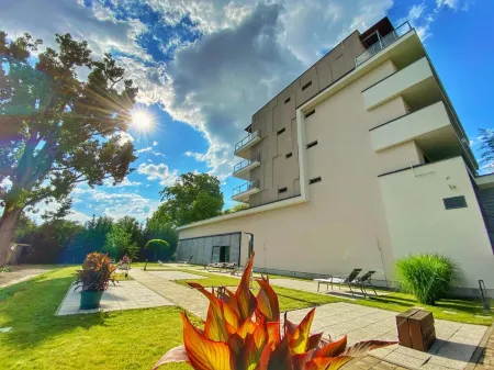 Imola Hotel Platan Отели в г. Эгерский яраш