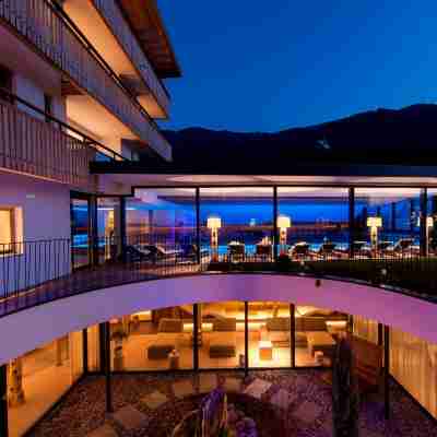 Hotel Petrus Hotel Exterior