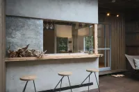 落葉旅館