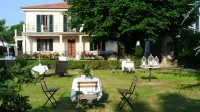 Villa le Rose Hotels in Cavour