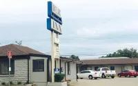 Relax Inn Lawton - Parking