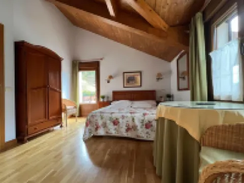 Hostal Rural Salazar Hoteles en Oronz