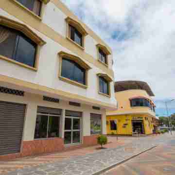 Hostal Andry Hotel Exterior