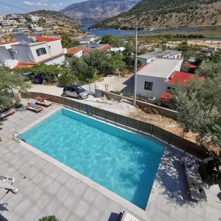 Ksamil Apartments