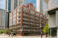 Reside Houston Downtown, a Wyndham Residence Hotels in Houston