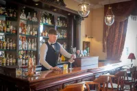 Lough Rynn Castle - bar
