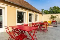 Hôtel Hapy Hotels in Houdan