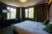 Green Hotel