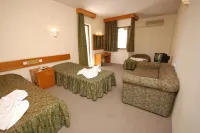 Dias Hotel
