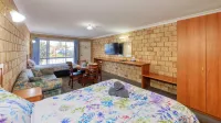 Darling River Motel Hotels in Bourke